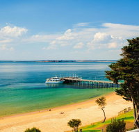 Beachfront Penthouse Cowes - Your Accommodation