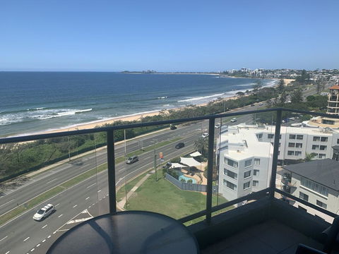 Beachfront Towers - Your Accommodation 3