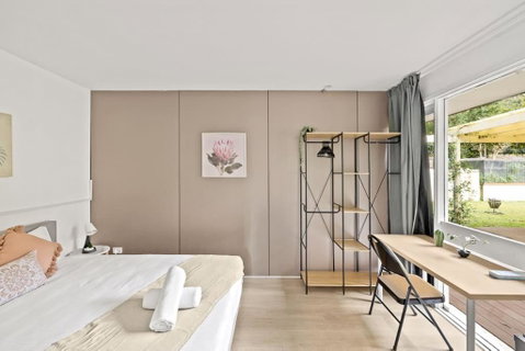 Relaxed Queen Room - Serene Spot At Pymble - Shared Bathroom - Your Accommodation 0