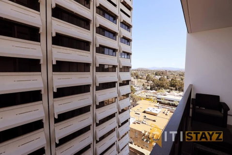 Red Rose Retreat - 1bd 1bth 1CarSp Apt - Your Accommodation 3
