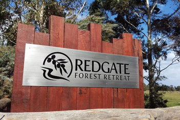 Redgate Forest Retreat with Your Accommodation