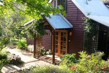 Redgum Hill Country Retreat with Your Accommodation
