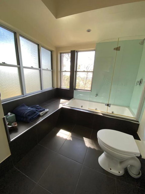 Redrock Retreat - Your Accommodation 1