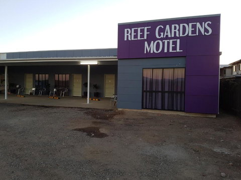 Reef Gardens Motel - Your Accommodation 2