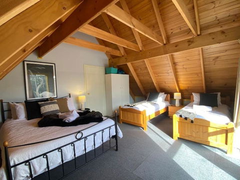 Reel & Relax: 3BR Beach House - Fish, Swim, Surf - Your Accommodation 3