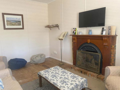 Relaxing On Vale B & B - Your Accommodation 3