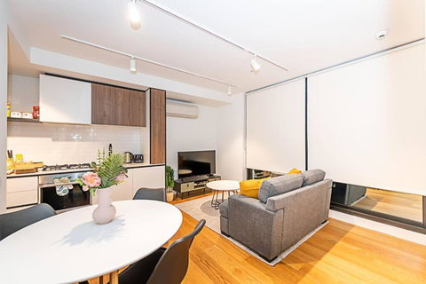 Relaxing Urban Oasis - Your Accommodation 0