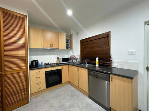 Remarkable 2 Bedroom House At The Centre Of Darlinghurst - Your Accommodation 2