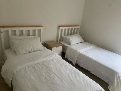 Ringwood View Morden Unit - Your Accommodation 1
