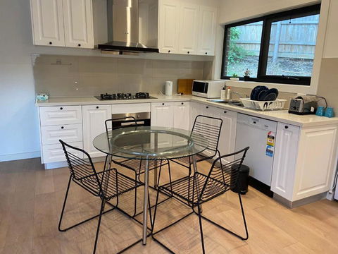 Ringwood View Morden Unit - Your Accommodation 3