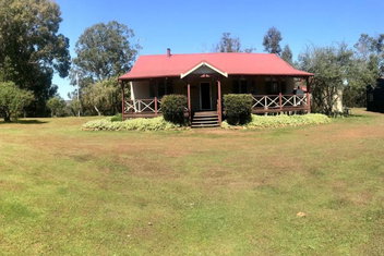 River Cottage Retreat Jalbarragup with Your Accommodation