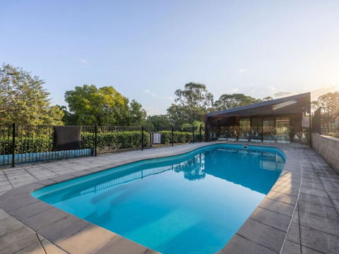 River View 5B Home Near Freeway Shops Loganholme - Your Accommodation 0