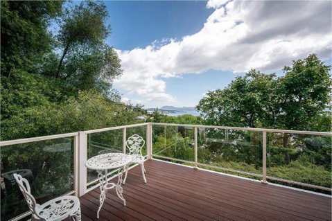 Riveting House With Incredible Water-view At SandyBay - Your Accommodation 1
