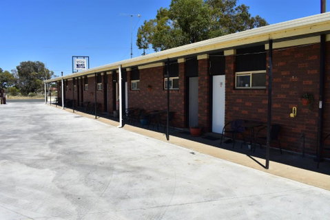 Riviana Motel - Your Accommodation 1