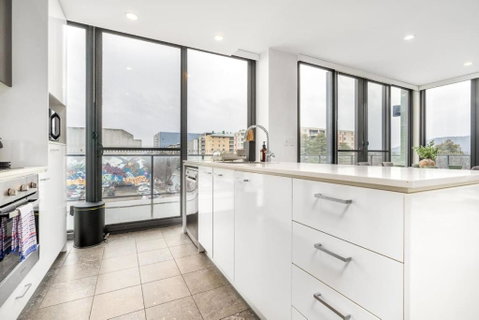 Roomy 2BR 2BA City-Centre Apt - Your Accommodation 2