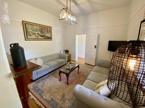 Roseland Cottage - CBD Heritage - Your Accommodation 2