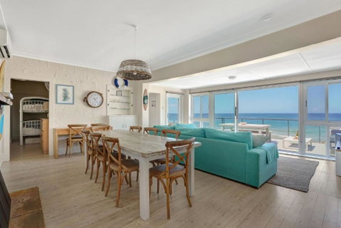 Rocklands Palm Beach Front - Your Accommodation 2