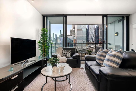 Rooftop Pool 2BR Apartment At Marvel Stadium With Free Parking - Your Accommodation 1