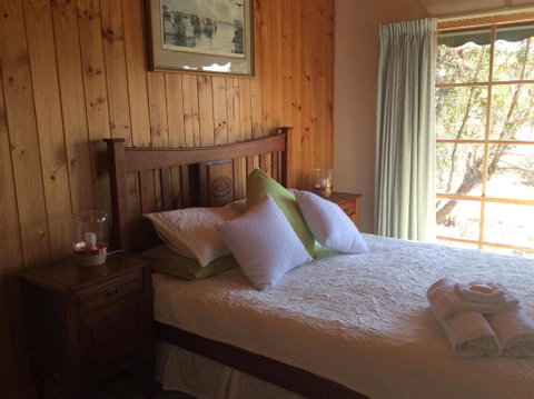 Rose Cottage - Your Accommodation 2