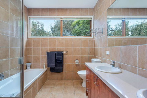 Rose Haven@Blairgowrie - Your Accommodation 3