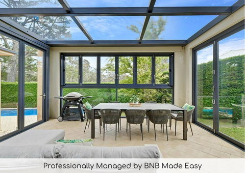 Roselawn Retreat - Pool, Incredible Views, Sleeps 8 - Your Accommodation 0