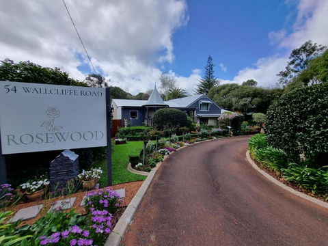 Rosewood Guesthouse - Your Accommodation 0