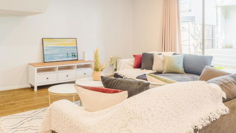 Rousehill 4Br House Close To Train&Shopping&Parks - Your Accommodation 3