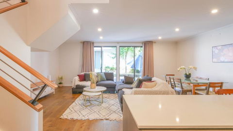 Rousehill 4Br House Close To Train&Shopping&Parks - Your Accommodation 1