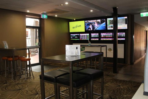 Royal Hotel Orange - Your Accommodation 2