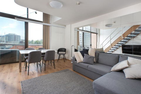 S203S - The Loft By Darling Harbour - Your Accommodation 0
