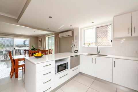 Saltwater Villas - Pet Friendly Accommodation - Your Accommodation 3