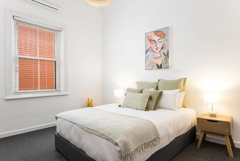 Salty Pines - 3BR House Glenelg South - Your Accommodation 2