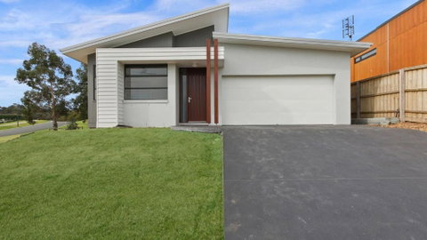 Sams House - Your Accommodation 0