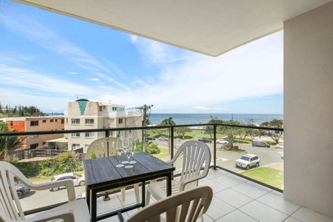 San Clemente Unit 4 24 Orvieto Terrace - Your Accommodation 3