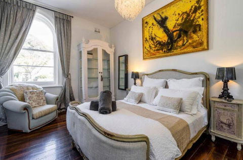 Sanctuary At The Rocks - Your Accommodation 1