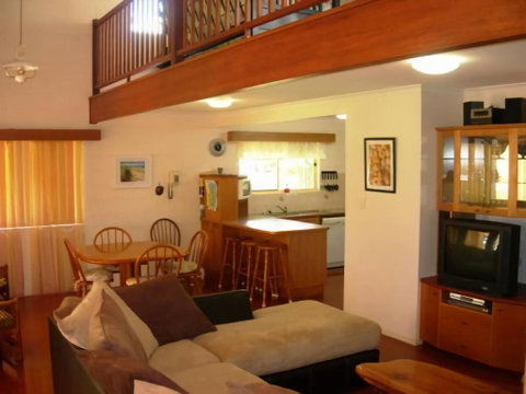Sand Piper Cottage Rainbow Beach - Your Accommodation 2