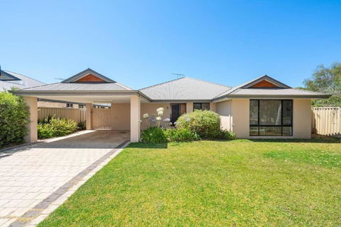 Sandpiper House - Family & Pet Friendly - Your Accommodation 0