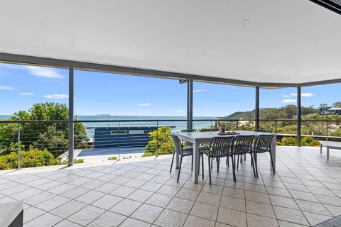 Sands On Moreton - Your Accommodation 3
