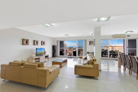 Sandy Cove Apartment The Entrance 48a - Your Accommodation 1