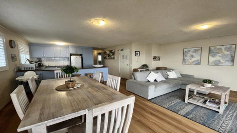 Sandy Cove Unit 6 - Your Accommodation 2
