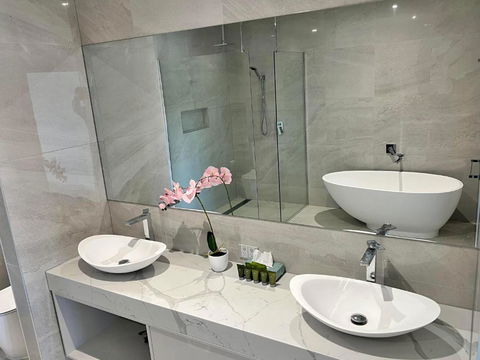 Sixty Six Boutique Apartments - Your Accommodation 2