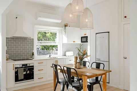 Steamers Cottage - Pet-friendly - Your Accommodation 3
