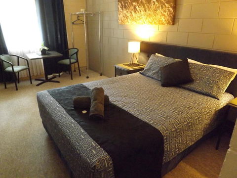 Sunbird Motel - Your Accommodation 3