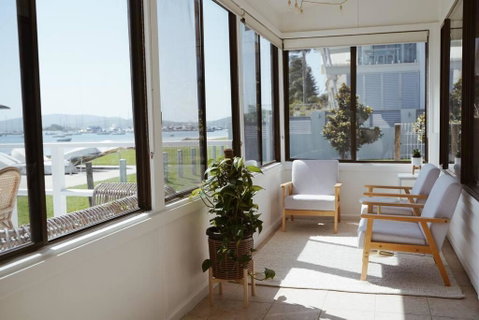 Sunset Beach House - Your Accommodation 2