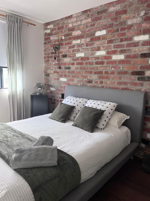 T H E L O F T - Stunning Private Apartment - Your Accommodation 3