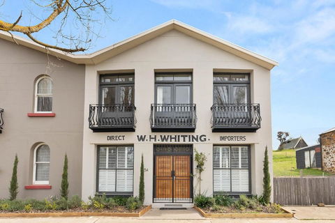 TARALGA TERRACES The Whitings Store - Your Accommodation 0