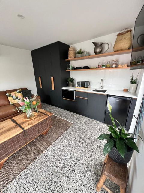 THE BANKSIA SUITE - Your Accommodation 2