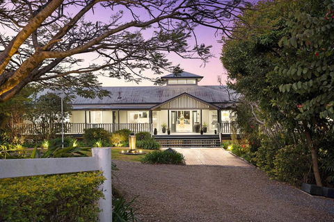 The Country House At Hunchy Montville - Your Accommodation 0