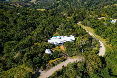 The Country House At Hunchy Montville - Your Accommodation 2