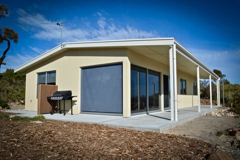 Beachside - Your Accommodation 2